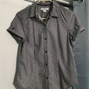 Liz Claiborne short sleeved button up blouse
